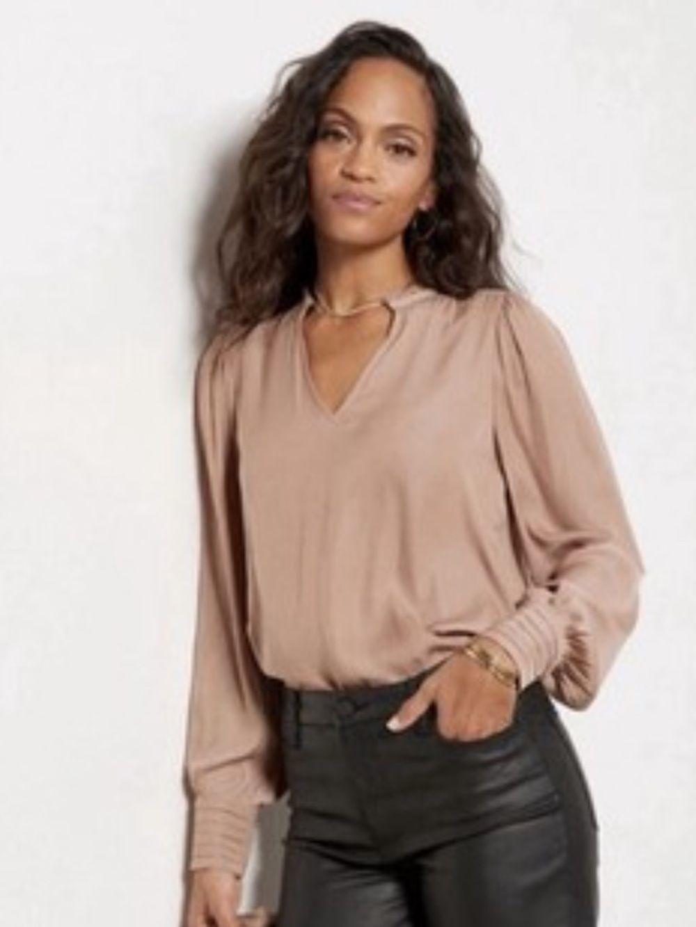 Everleve Tally Satin Ruffle V-Neck Blouse Size Medium Tan Long Puff Sleeve
